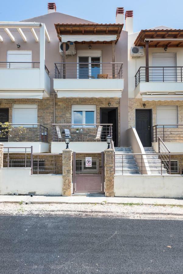 Nikiti Maisonette On The Beach By Luxlikehome นิกิติ ภายนอก รูปภาพ
